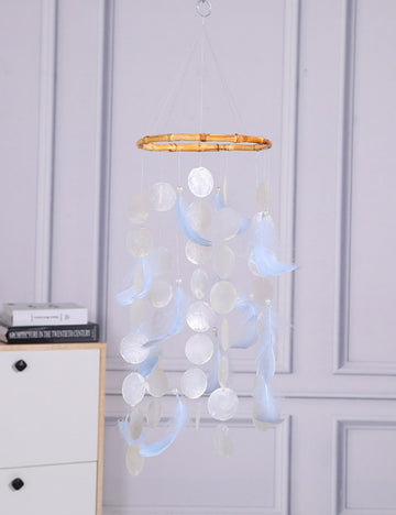 2+Simple Shell Feather Hangings DPH1922