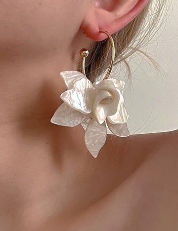 Vintage Large Flower Petal Dangle Earrings DP25D828