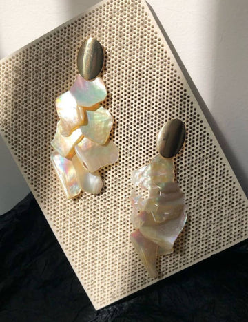Elegant Irregular Shell Dangle Earrings DP25D844