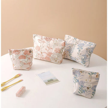 Cute Flower Textured Embroidery Makeup Bag DP25C584