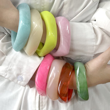Multicolor Irregular Square Acrylic Bracelets DP25B572