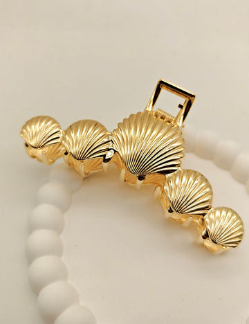 Elegant Striped Scallop Shell Hair Clip DP25D898