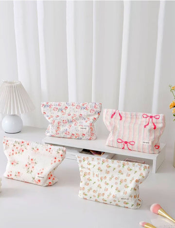 Cute Flower Printed Cotton Makeup Bag DP25C706
