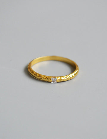 Vintage Gold Plated Rhinestone Thin Ring DP25E747