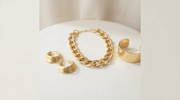 wholesale statement jewelry how to use bold pieces in a balanced mix