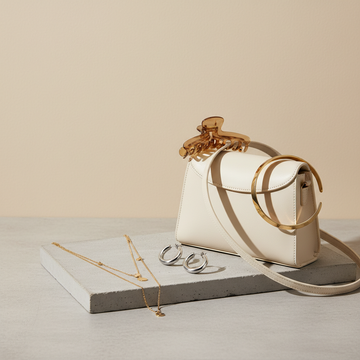 How to Curate a Stunning Collection with Wholesale Trendy Accessories for Boutiques?