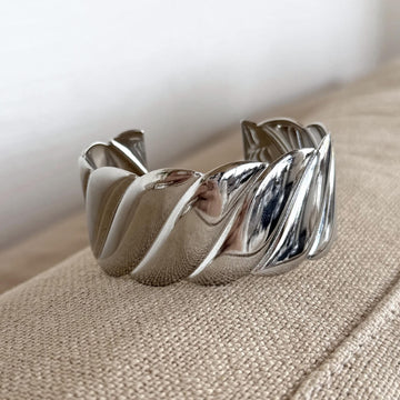 Minimalist Wide Twisted Open Cuff Bracelet DPP25D709