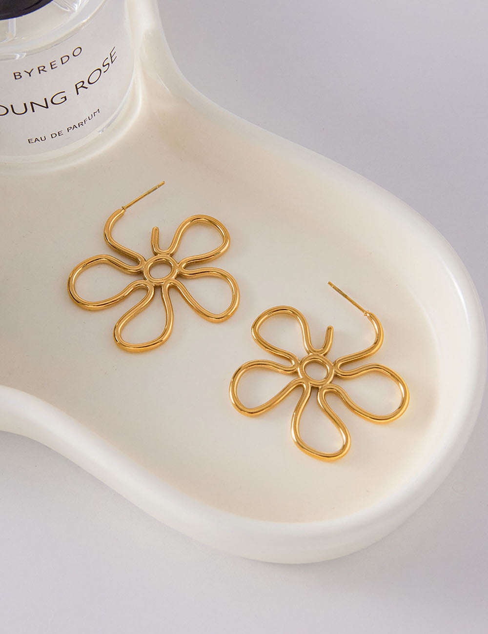 Vintage Gold Flower Dangle Earrings - DippedShop Wholesale - #1235