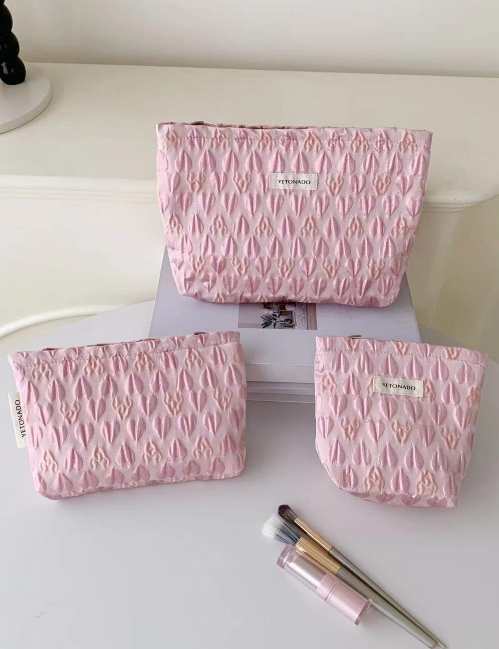 Cute 3D Heart Print Outdoor Portable Cosmetic Bag 6S10BOB1109