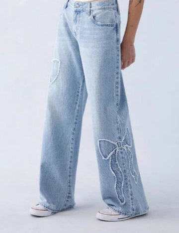 Bow Embroidered Loose Straight Leg Jeans DP25A770
