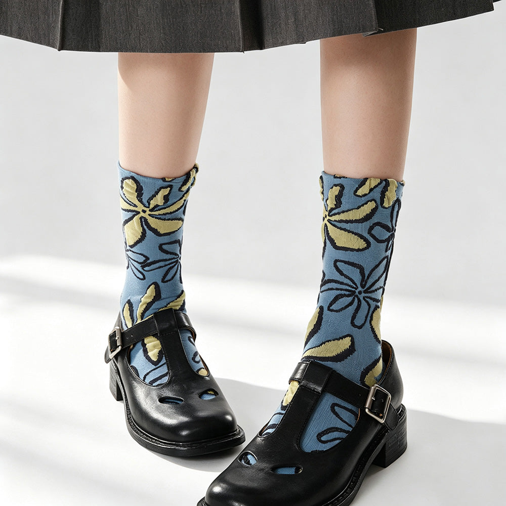Floral Embossed Crew Socks - DippedShop Wholesale - #7971