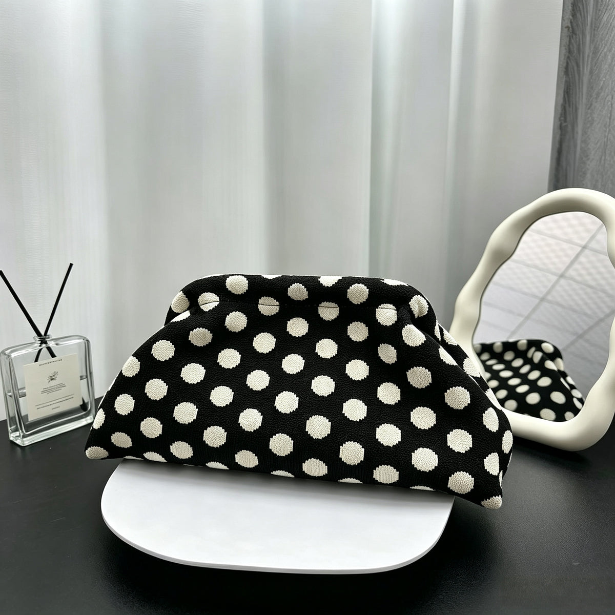Stylish Woven Polka Dot Cloud Clutch Handbag 6W10BBG1869
