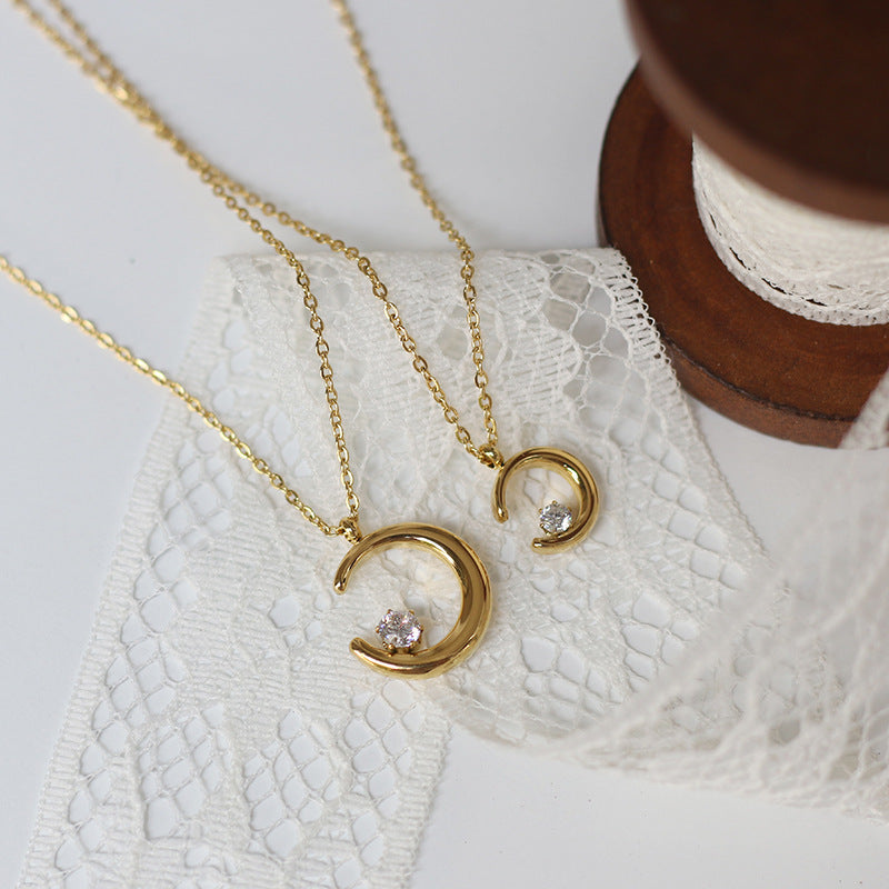 Trendy Rhinestone Moon Pendant Choker Necklace 6W6JNC1080