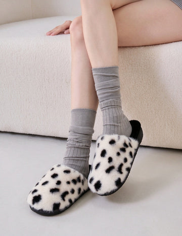 Fuzzy Plush Leopard Print Warm Indoor Slippers 6W8FSP284