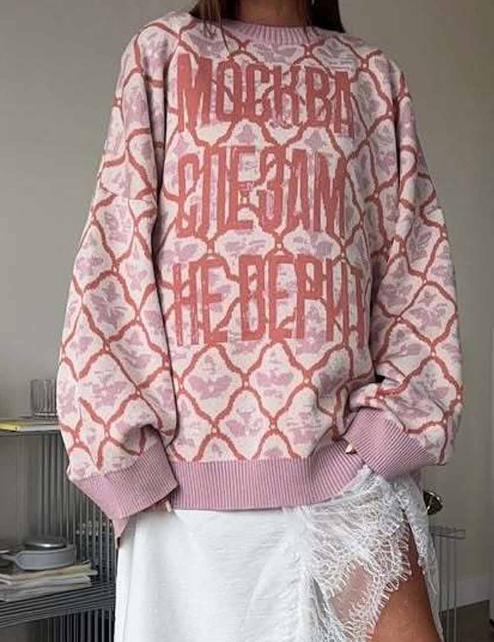 Simple Round Neck Long Sleeve Knit Sweater DP25G937