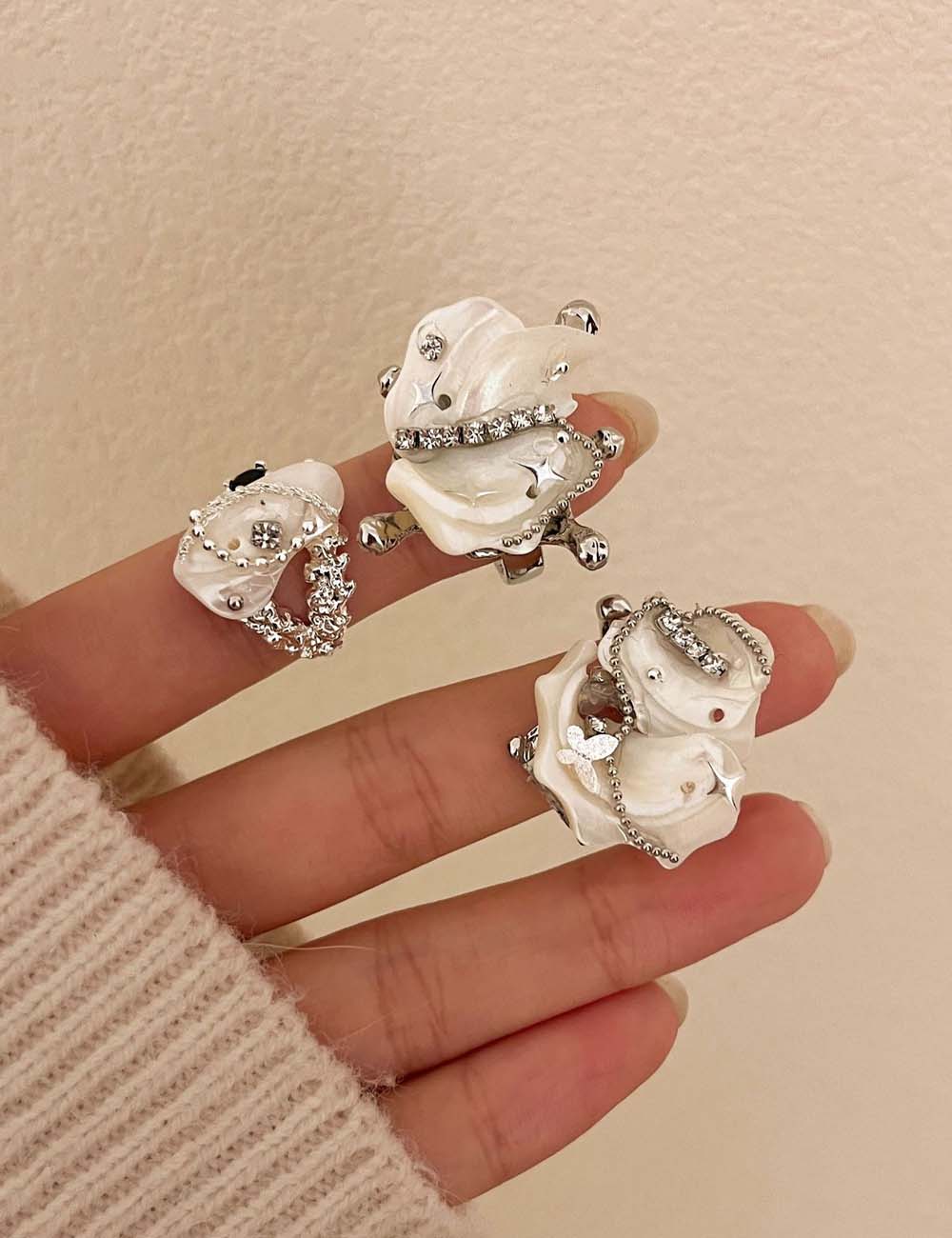 Irregular Rhinestone Shell Stackable Band Ring DP25F769