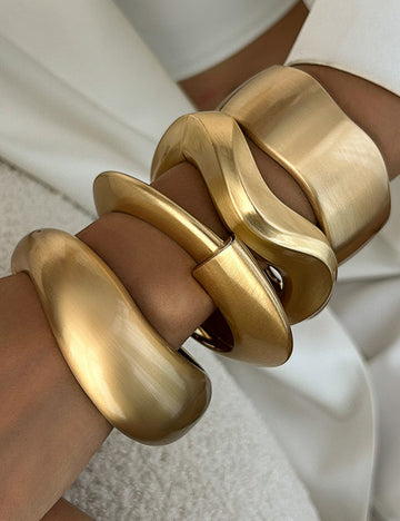 Minimalist Matte Wide Irregular Bangle Bracelet DP25D713