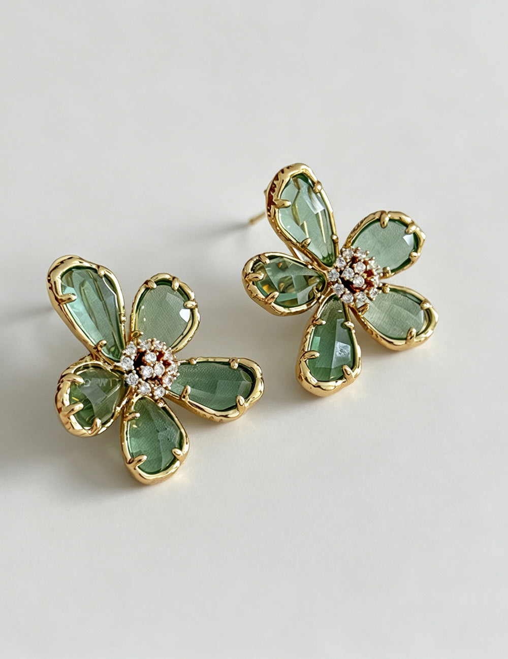 Dainty Rhinestone 3D Floral Dangle Stud Earrings 6W6JER563
