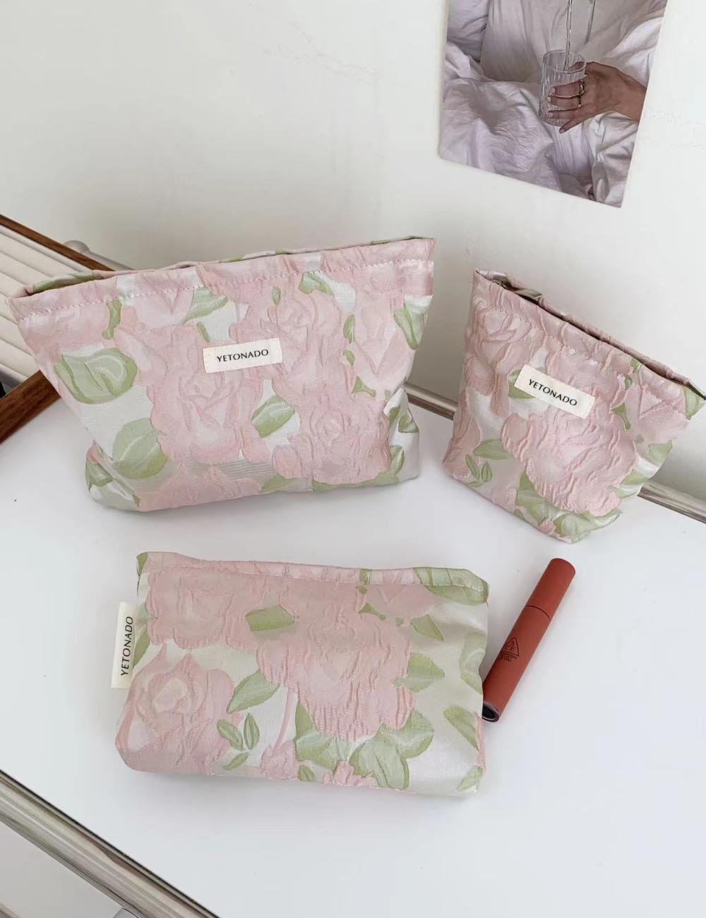 Floral Embroidery Makeup Bag - DippedShop Wholesale - #4275