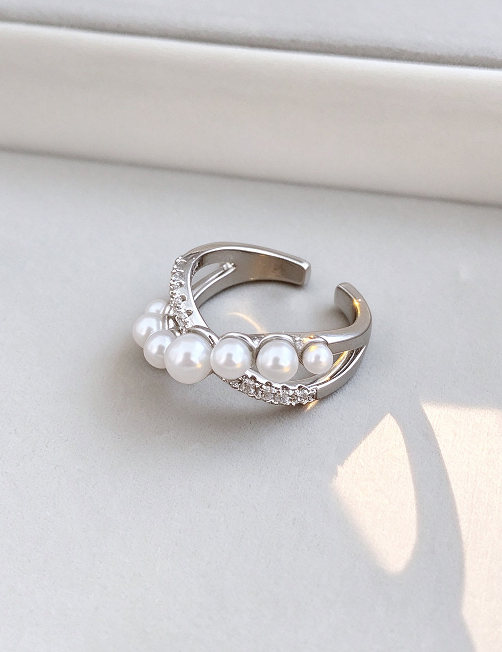 Elegant Cubic Zirconia Cross Pearl Open Ring 6W6JRG365
