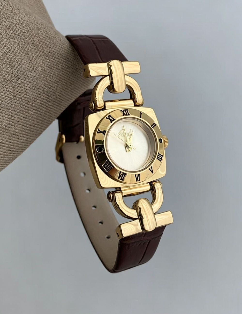 Roman Numeral Square Quartz Watch - DippedShop Wholesale - #7907