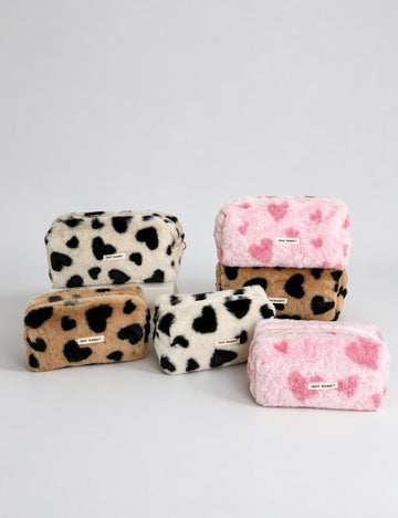 Vintage Heart Pattern Plush Cosmetic Bag 6C5CO278