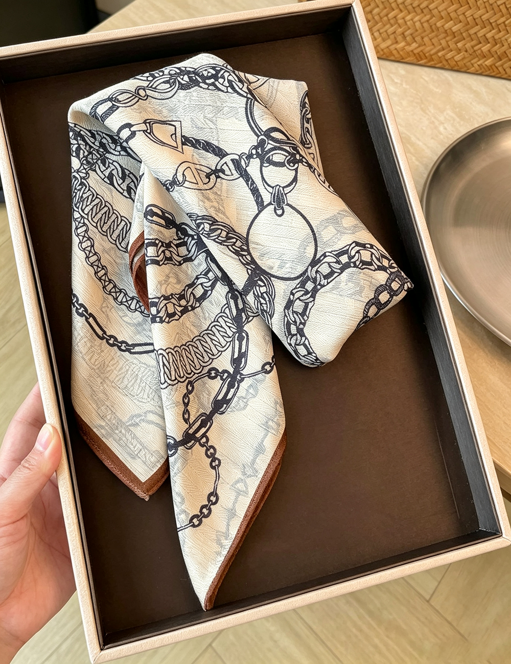 Retro Abstract Chain Print Soft Silk Scarf MK2BLW6W6NSI38
