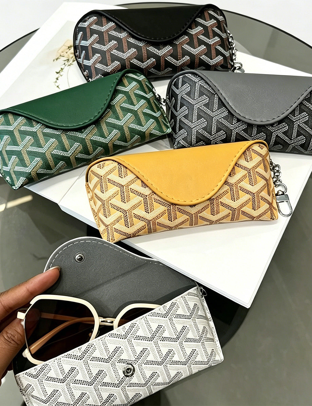 Stylish Geometry Pattern Flip Over Sunglasses Case MK2BLC6S13HSY71