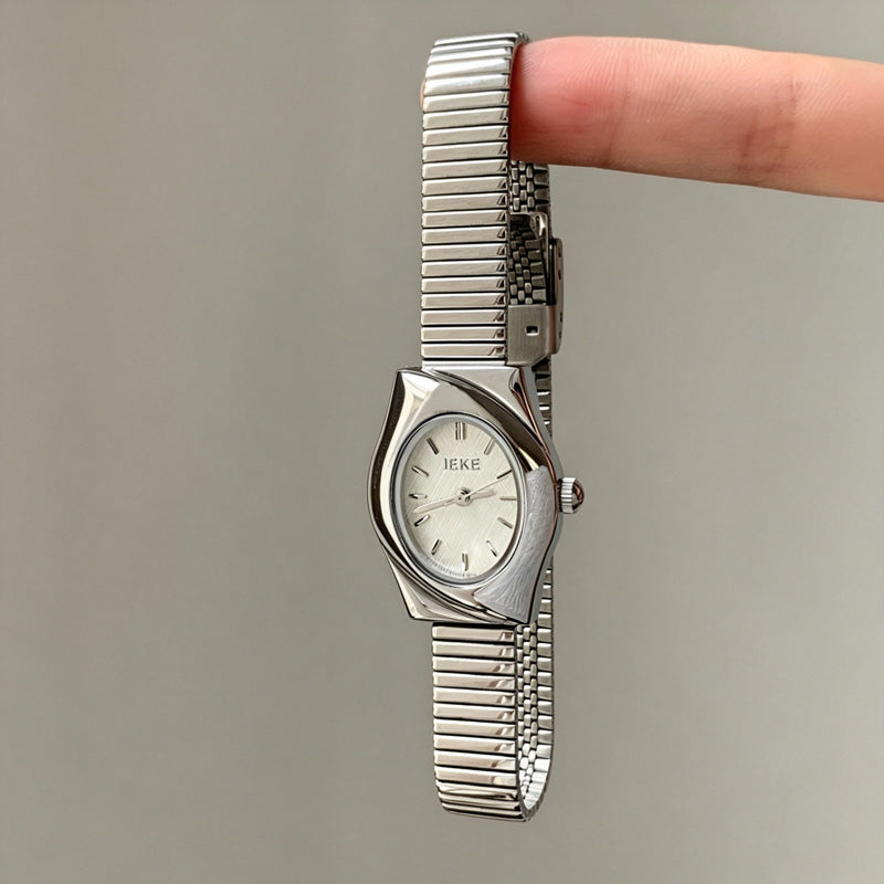 Vintage Asymmetric Quartz Bracelet Watch - DippedShop Wholesale - #2211