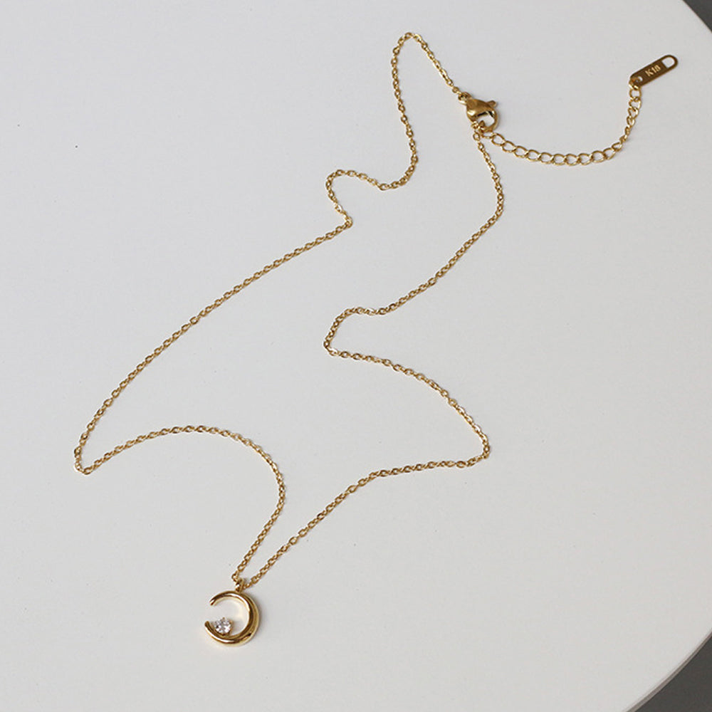 Trendy Rhinestone Moon Pendant Choker Necklace 6W6JNC1080