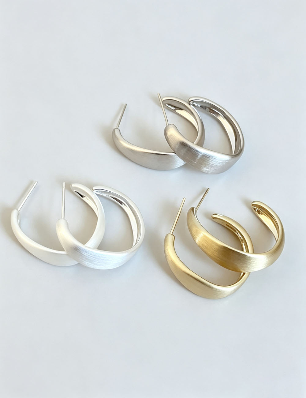 C-Shaped Stud Earrings - DippedShop Wholesale - #4979