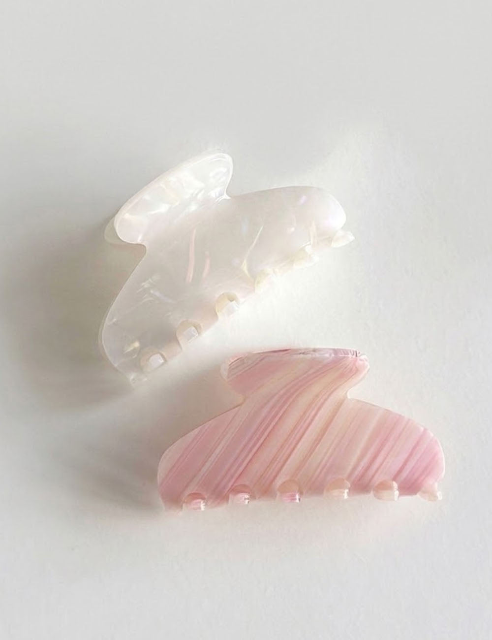 Fashion Striped Non-Slip Medium Hair Claw 6W6HCP1283