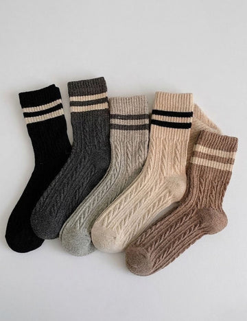 Fall Warm Cable Knit Striped Crew Socks 6W8FSO712