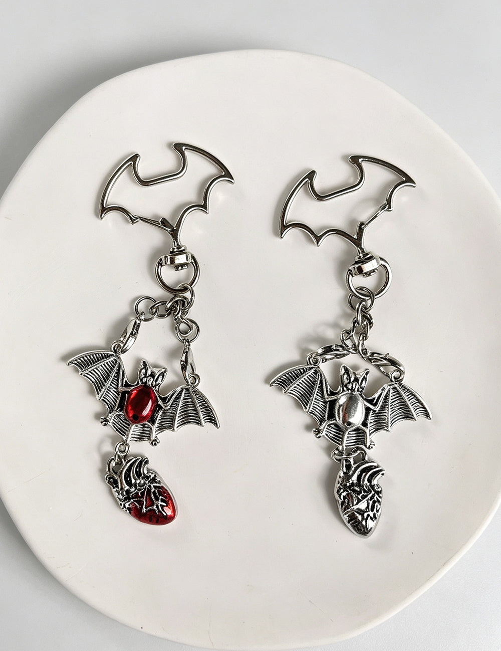 Vintage Gothic Vampire Bat Halloween Keychain 6W10BBC837