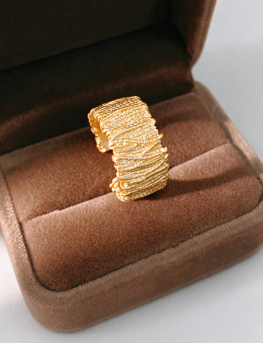 Vintage Gold Plated Crinkled Texture Wide Open Ring 6W6JRG362