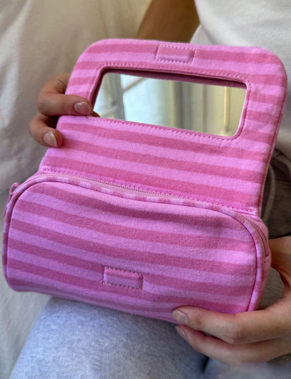 Cute Striped Print with Mirror Makeup Bag MK2BW6S10BOB82
