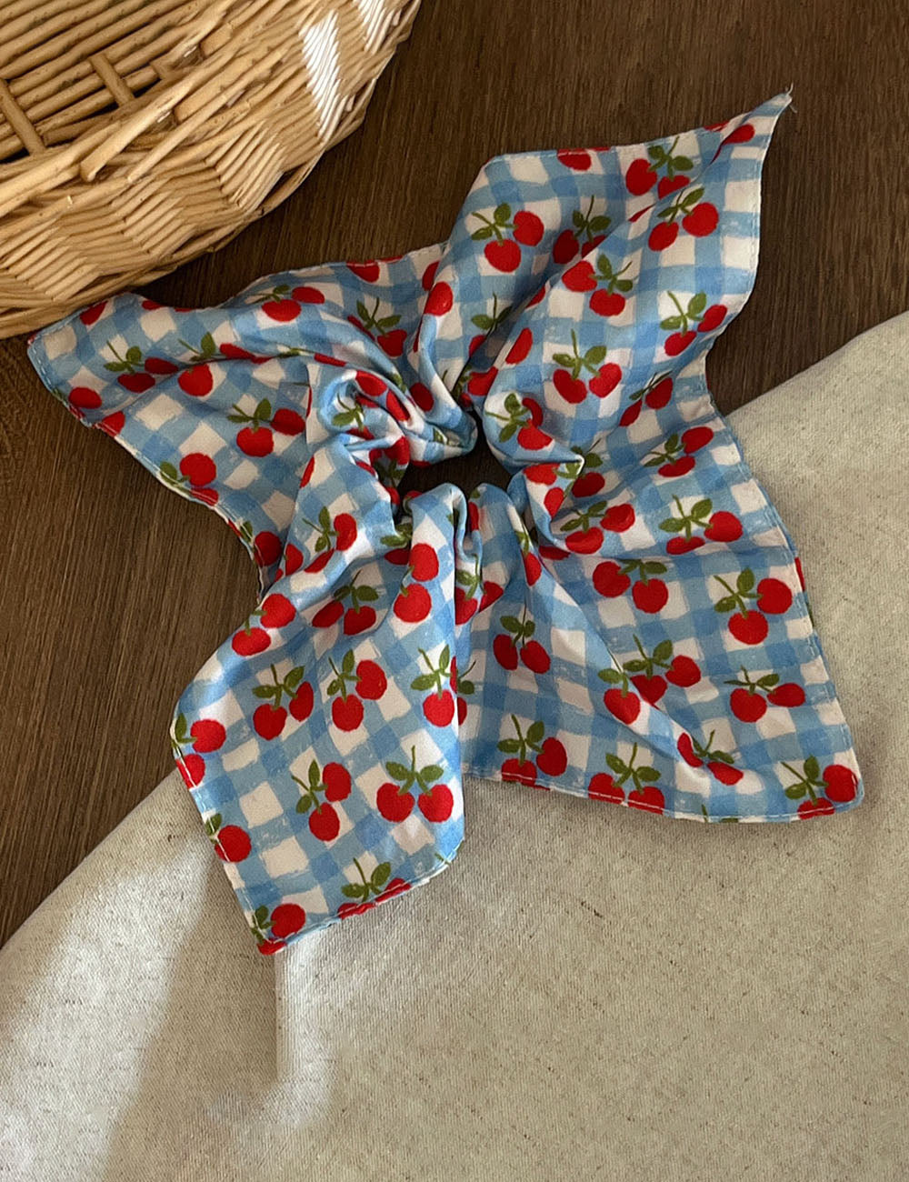 Vintage Cherry Plaid Square Hair Scrunchies MK2BW6W6HSR55