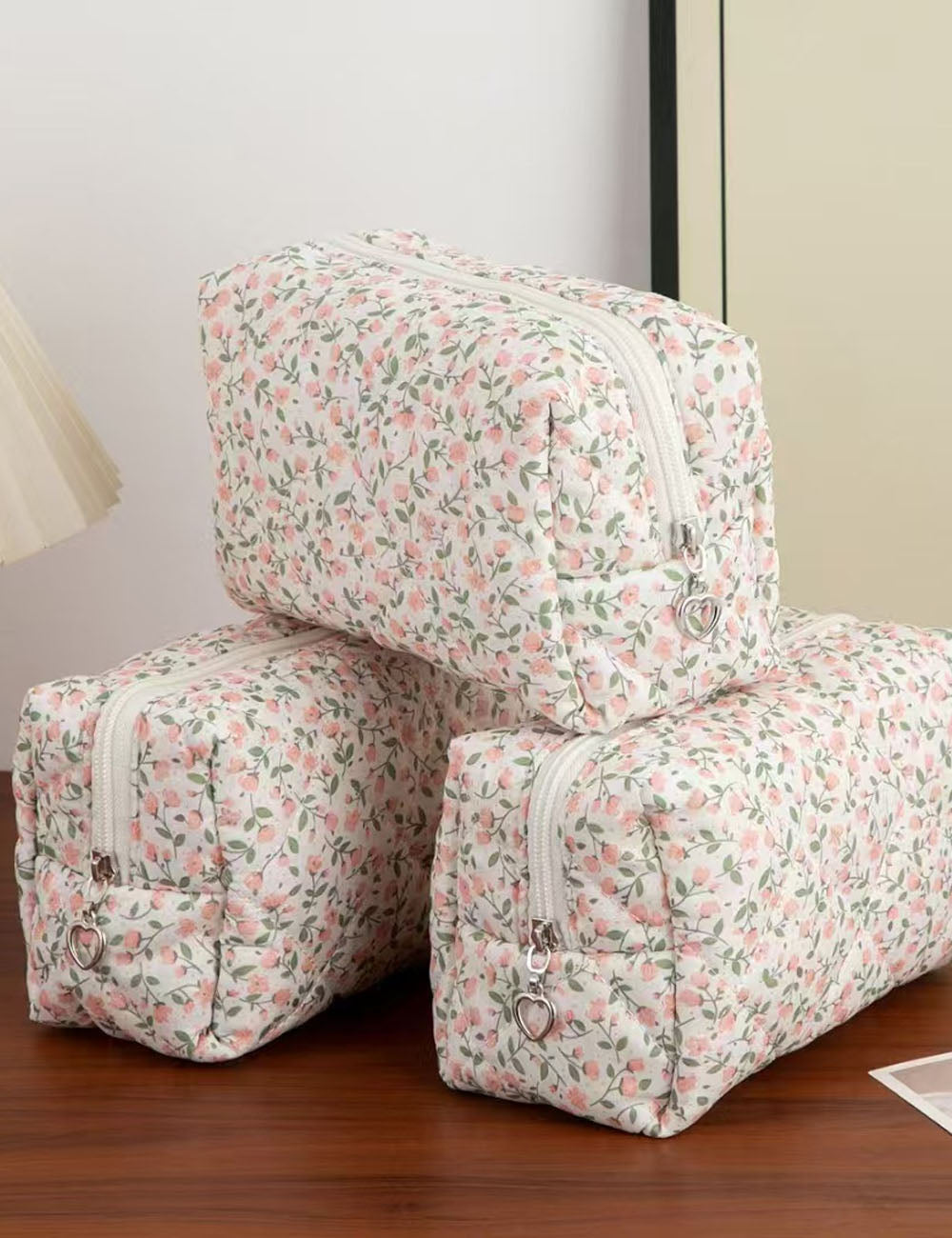 Sweet Floral Print Quilt Shell Cosmetic Bag 6S5CO102