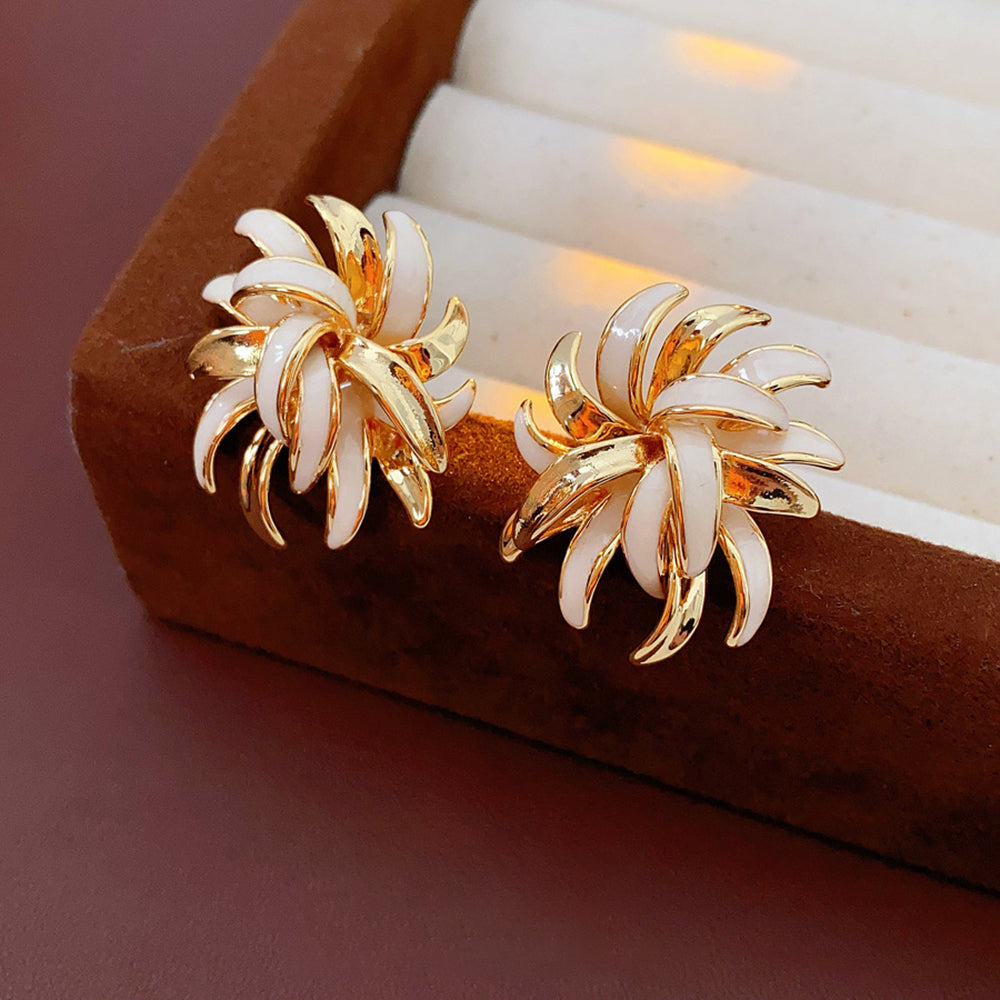 Vintage Gold Plated Enamel Flower Stud Earrings 6W6JER742