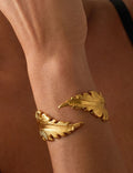 Vintage Feather Gold Plated Open Cuff Bracelet 6W6JBR592
