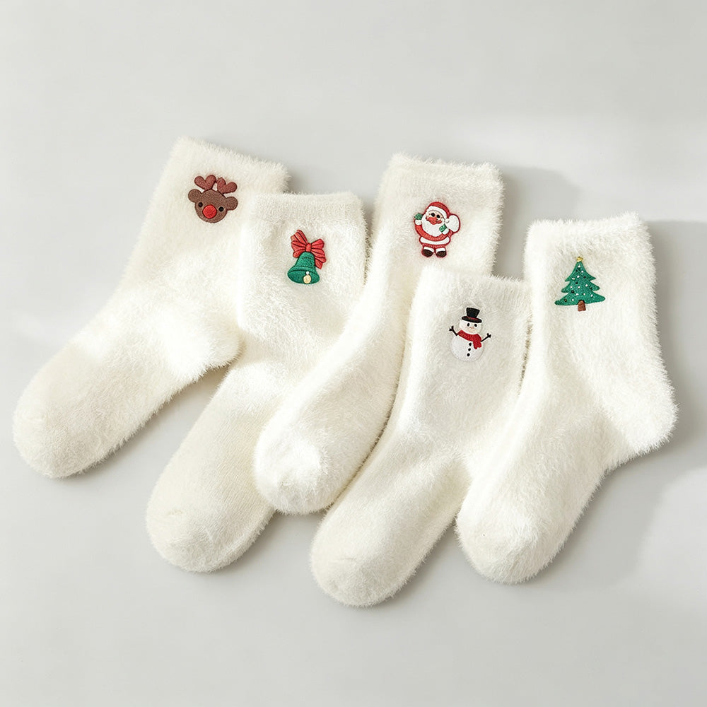 Soft Christmas Embroidered Fuzzy Socks 6W8FSO902