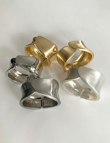 Stylish Gold Plated Open Cuff Bafngle Bracelet 6W6JBR577