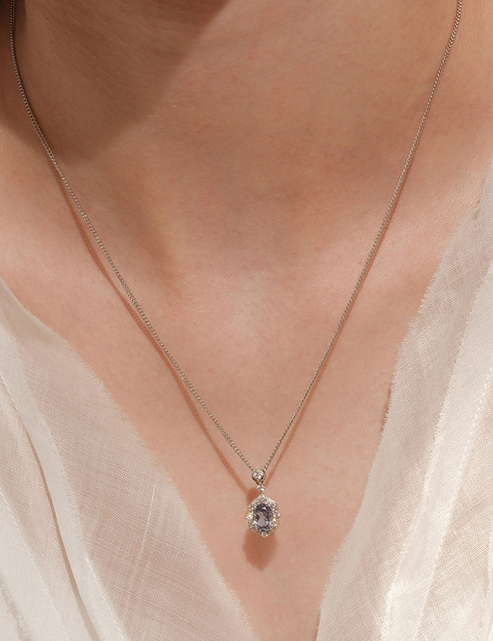 Elegant Silver Plated Rhinestones Pendant Choker Necklace 6W6JNC683