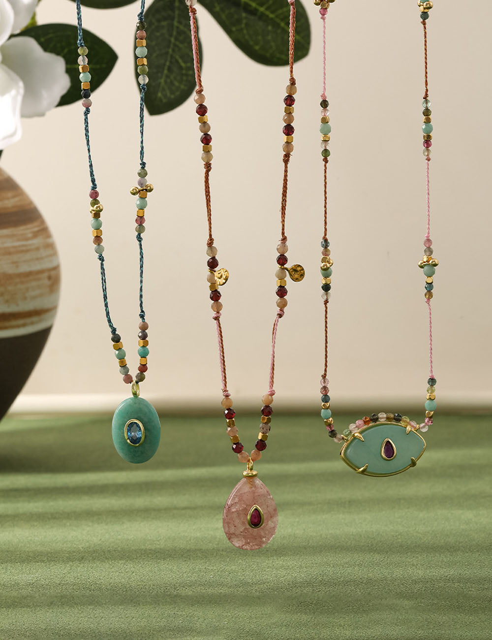 Natural Stone Pendant Beaded Rope Necklace 6W6JNC628