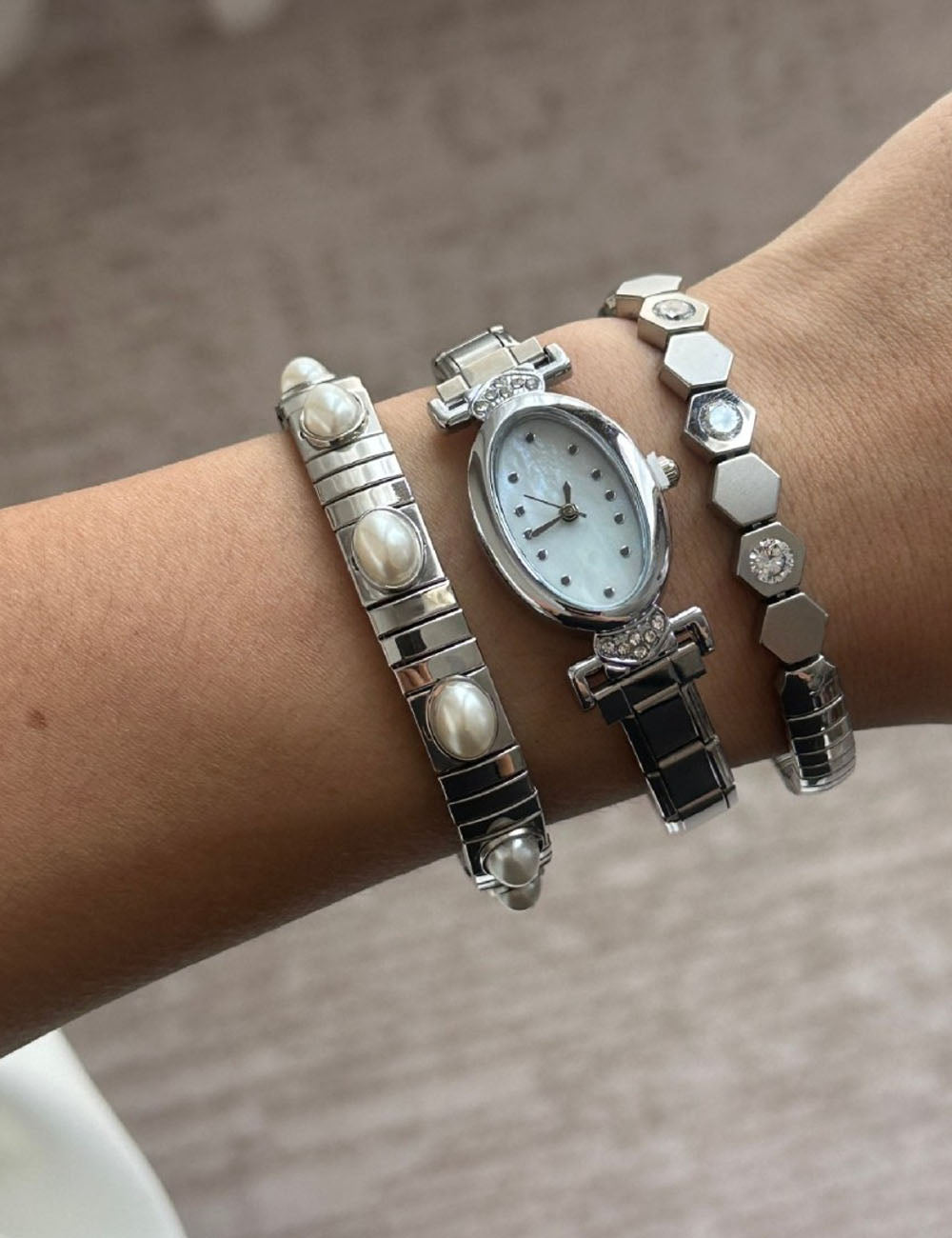 Stretchy Bracelet Watch - DippedShop Wholesale - #5507