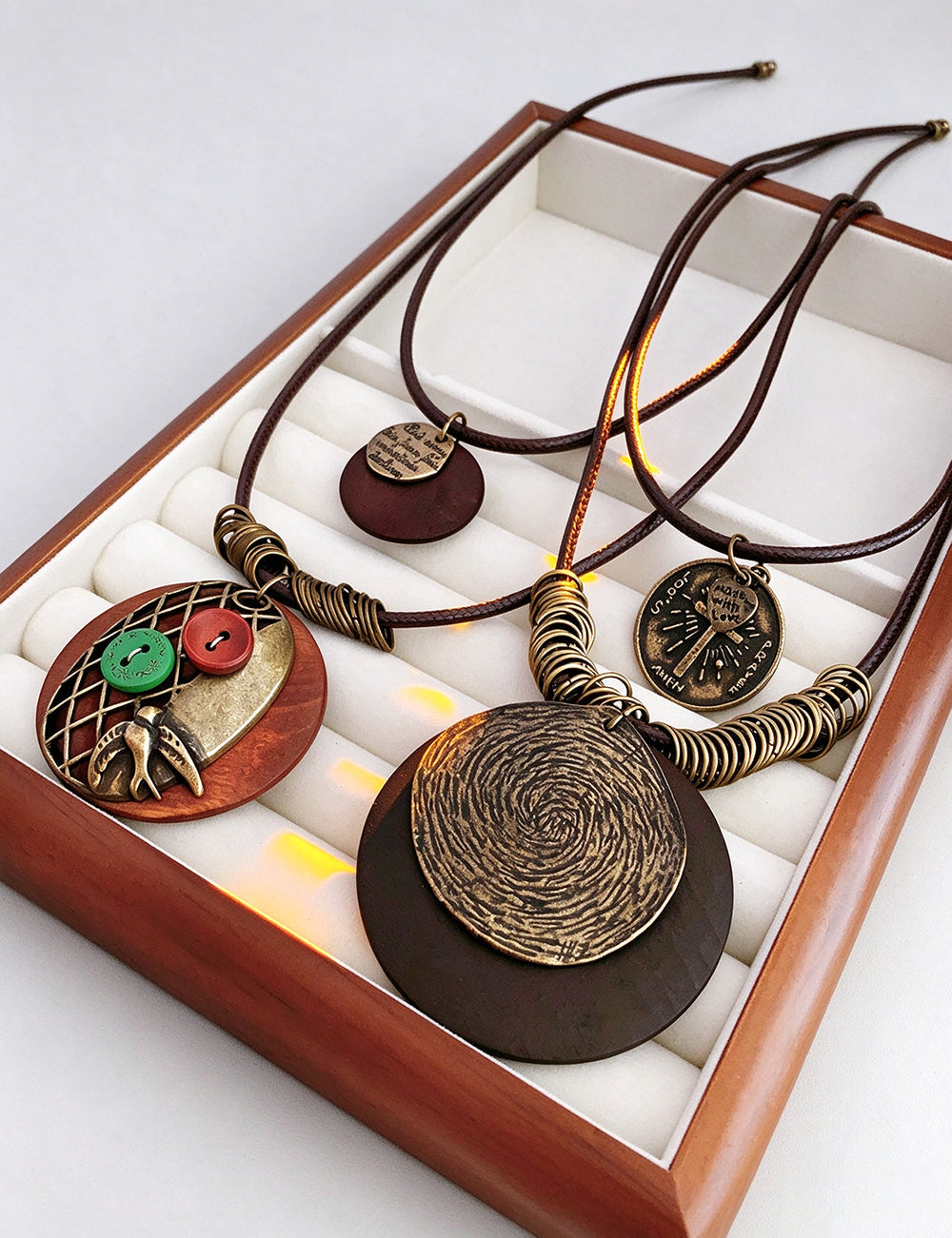 Vintage Metal Disc Pendant Double Layer Necklace 6W6JNC902