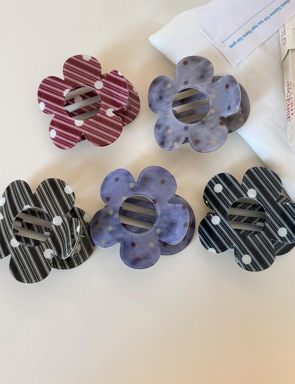 Fashion Polka Dots Hollow Flower Shape Hair Claw 6W6HCP1293