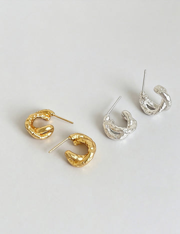 Vintage Gold Plated Twisted C-Shaped Stud Earrings 6W6JER593