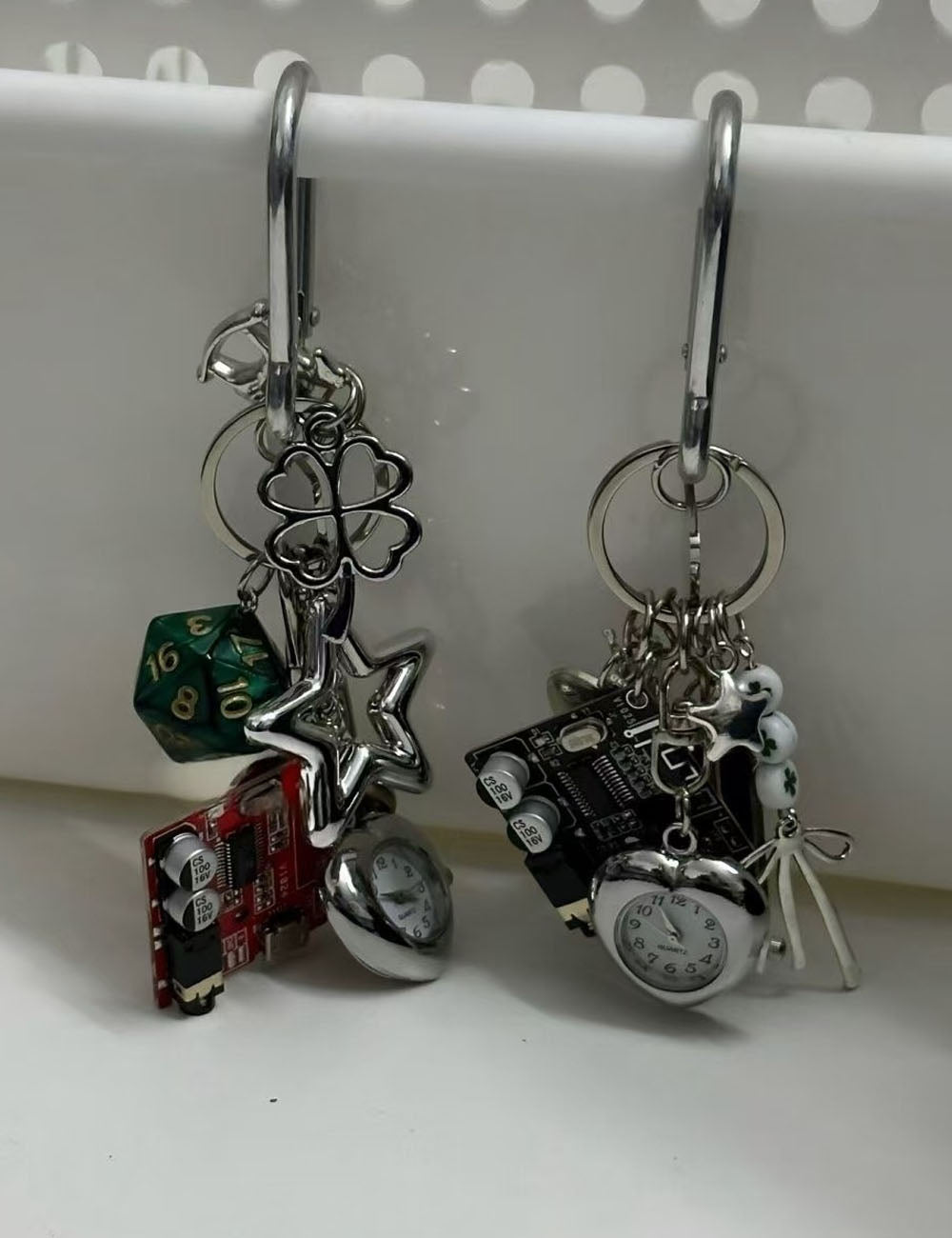 Vintage Pocket Watch Circuit Board Pendant Keychain 6W10BBC403