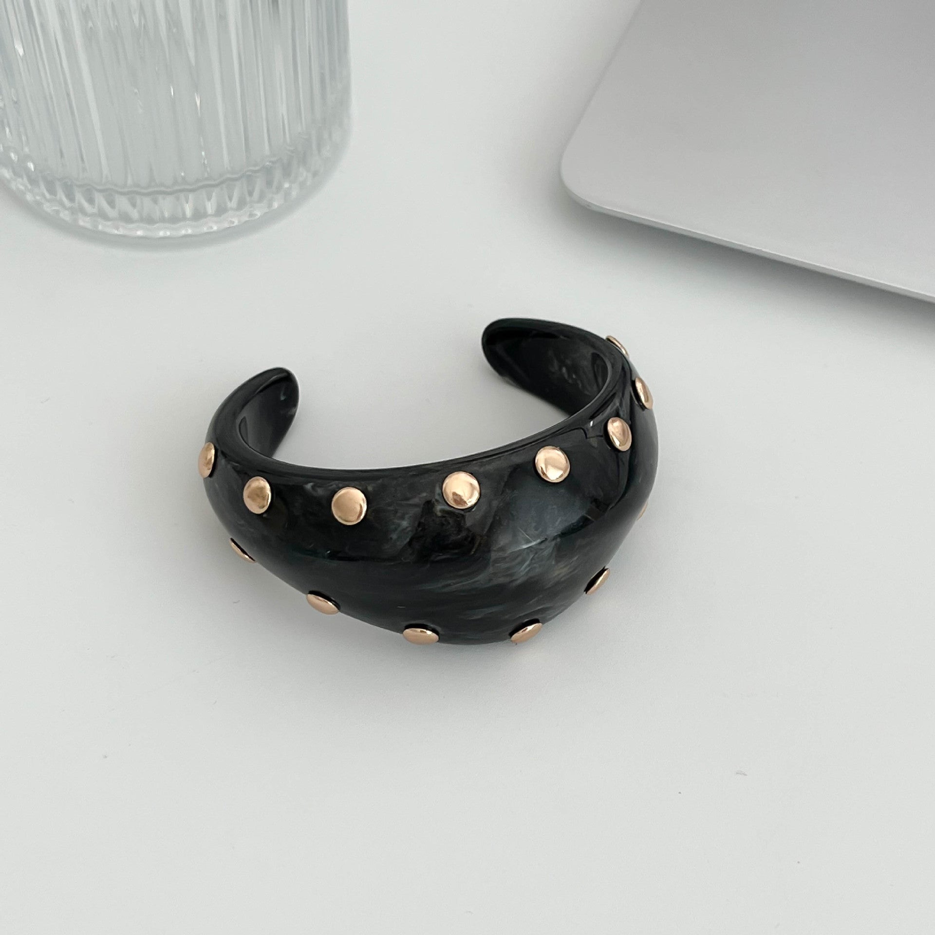 Vintage Metal Rivet Wide Open Bracelets 6W6JBR620